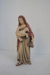 Hirtenfrau mit Lamm und Krug 