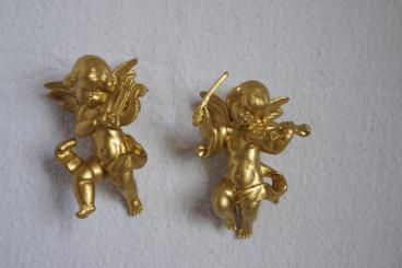 Puttenpaar hängend mit Instrumenten 