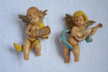 Puttenpaar hängend mit Instrumenten 
