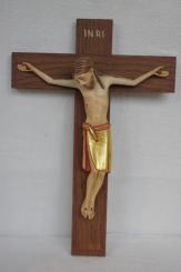 Kreuz mit romanischem Christus 