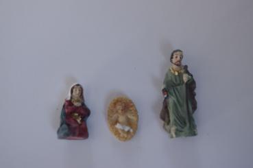 Hl Familie 3tlg, Resin ;  5cm 