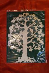 Baum mit Vögel und Eichhörnchen 