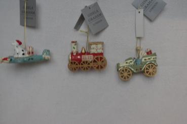 Nostalgie-Fahrzeug mit Hund oder Katze 