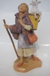 Hirtenfrau mit Schaf im Tragekorb 