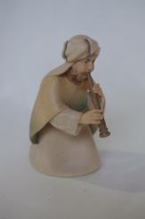 Hirte, kniend mit Flöte 