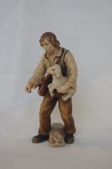 Junger Hirte mit Lamm und Tasche 