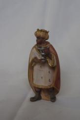 König stehend, dunkelhäutig 