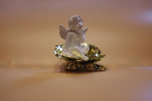 Kleiner Engel auf Clip 